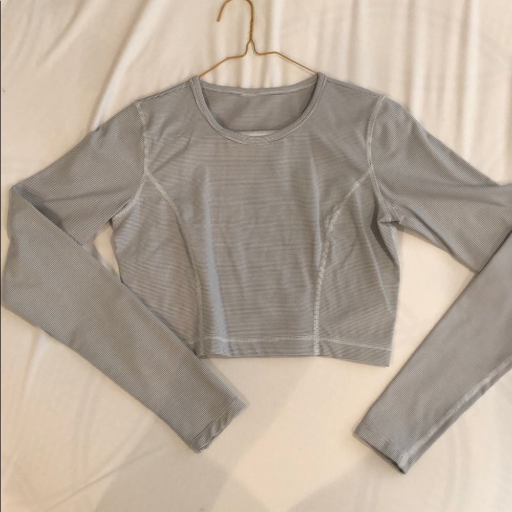 Lululemon cropped long sleeve